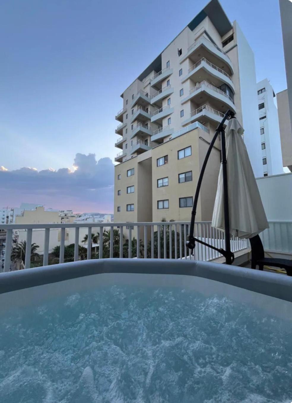 Sea Breeze, Spacious 2-Bedroom Lux Seaside Apartments Bahía de San Pablo Exterior foto