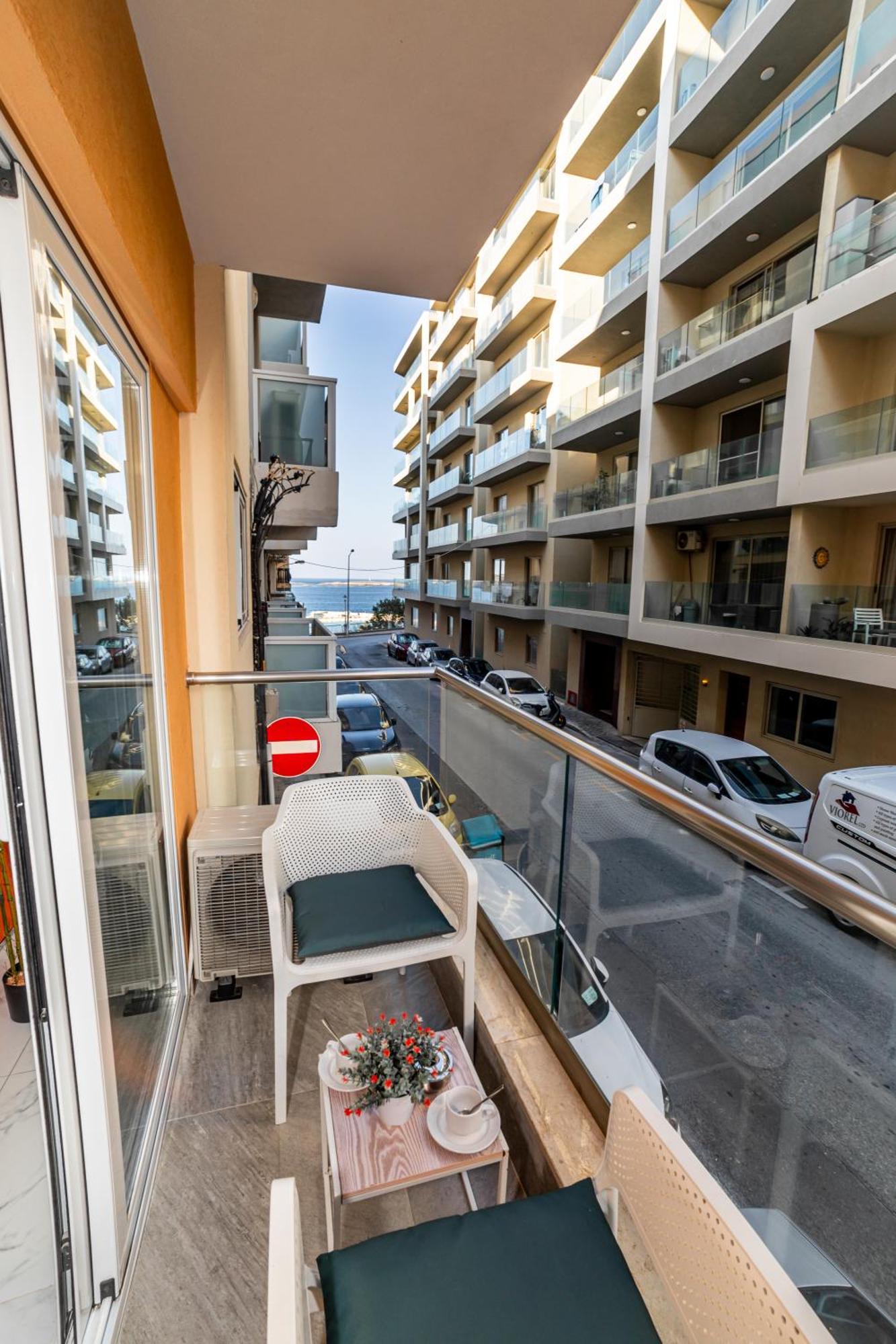 Sea Breeze, Spacious 2-Bedroom Lux Seaside Apartments Bahía de San Pablo Exterior foto
